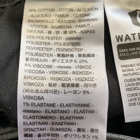 Levi’s 721 High Rise Skinny with Bow Ankle - Picture 12 of 12